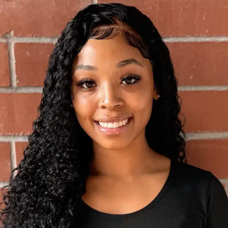 Team member Ari at The Health Connection Tacoma